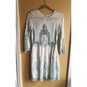 Dolce vita lace dress